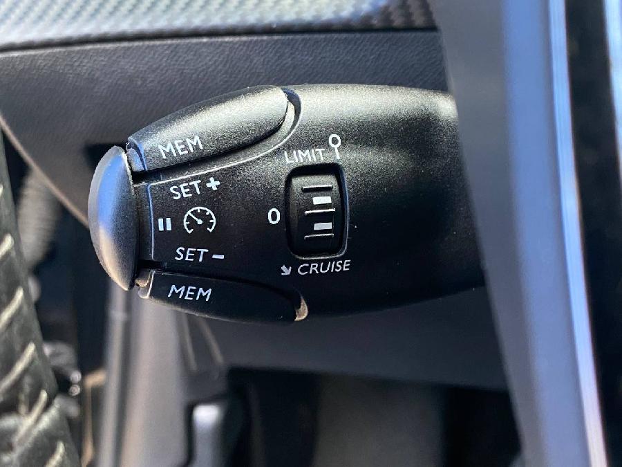 PEUGEOT 208 ALLURE GASOLINA