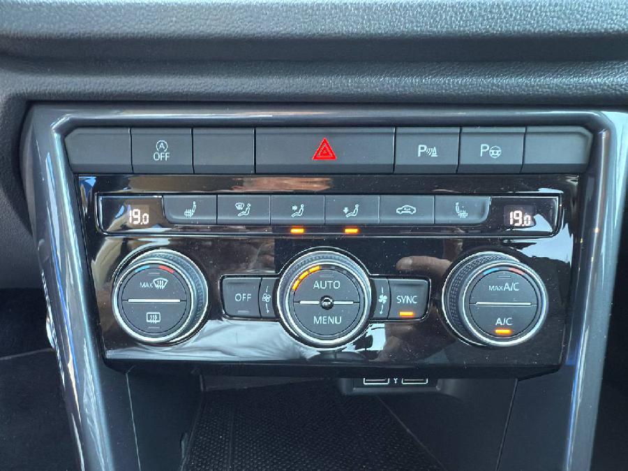 VOLKSWAGEN T-ROC IQ-DRIVE DIESEL