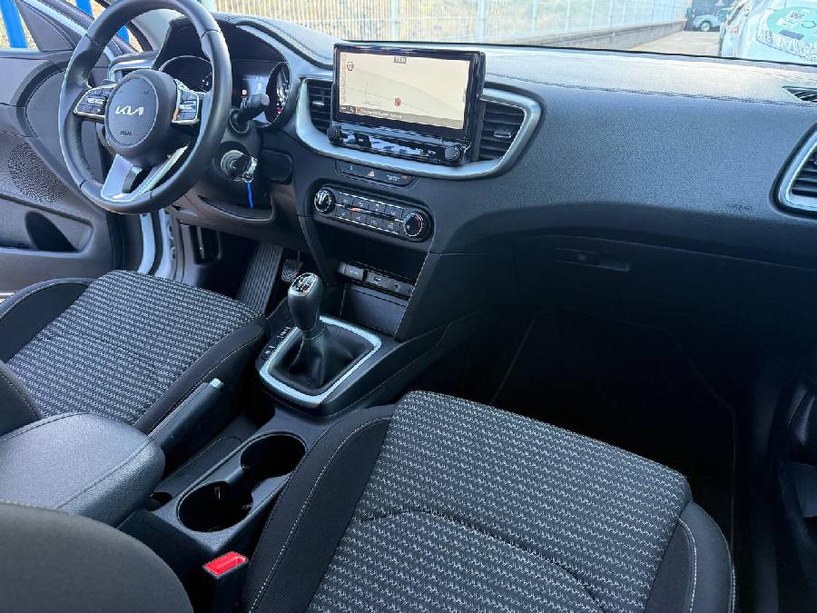 KIA XCEED DRIVE GASOLINA